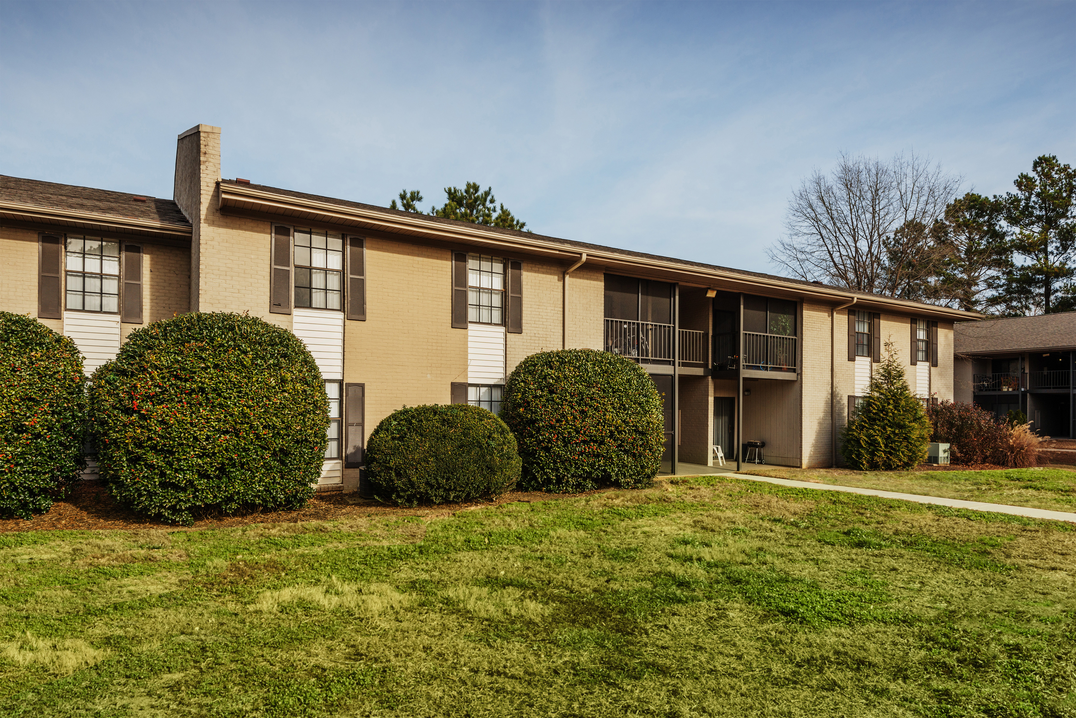 Berkshire Manor & Berkshire Manor West The Multifamily Advisory Group at Cushman & Wakefield